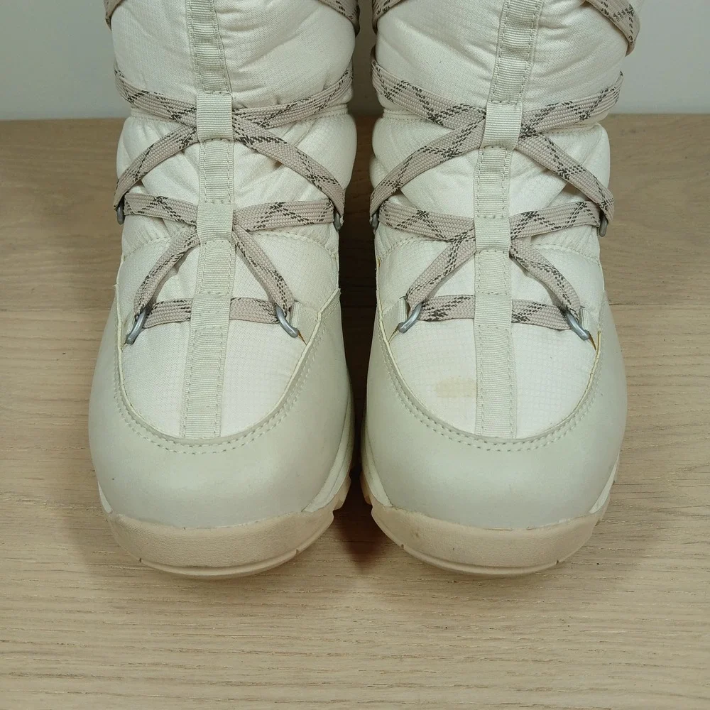 Timberland Boots Women 9 White Faux Fur Insulated Waterproof Winter Snow